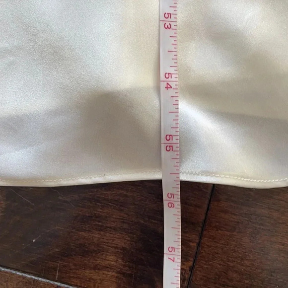 Victoria’s Secret nightgown, cream. Pearl embellished. Size large - Picture 8 of 11